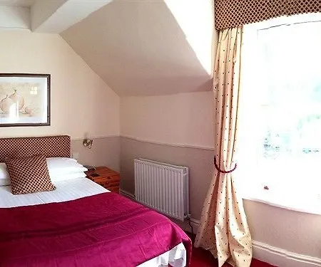 Maple Bank Apartment